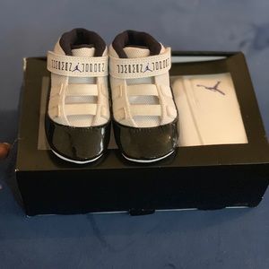 Jordan Shoes - Jordan 11 Retro Gift Pack Jordan Shoes - Jordan 11 Retro Gift Pack
